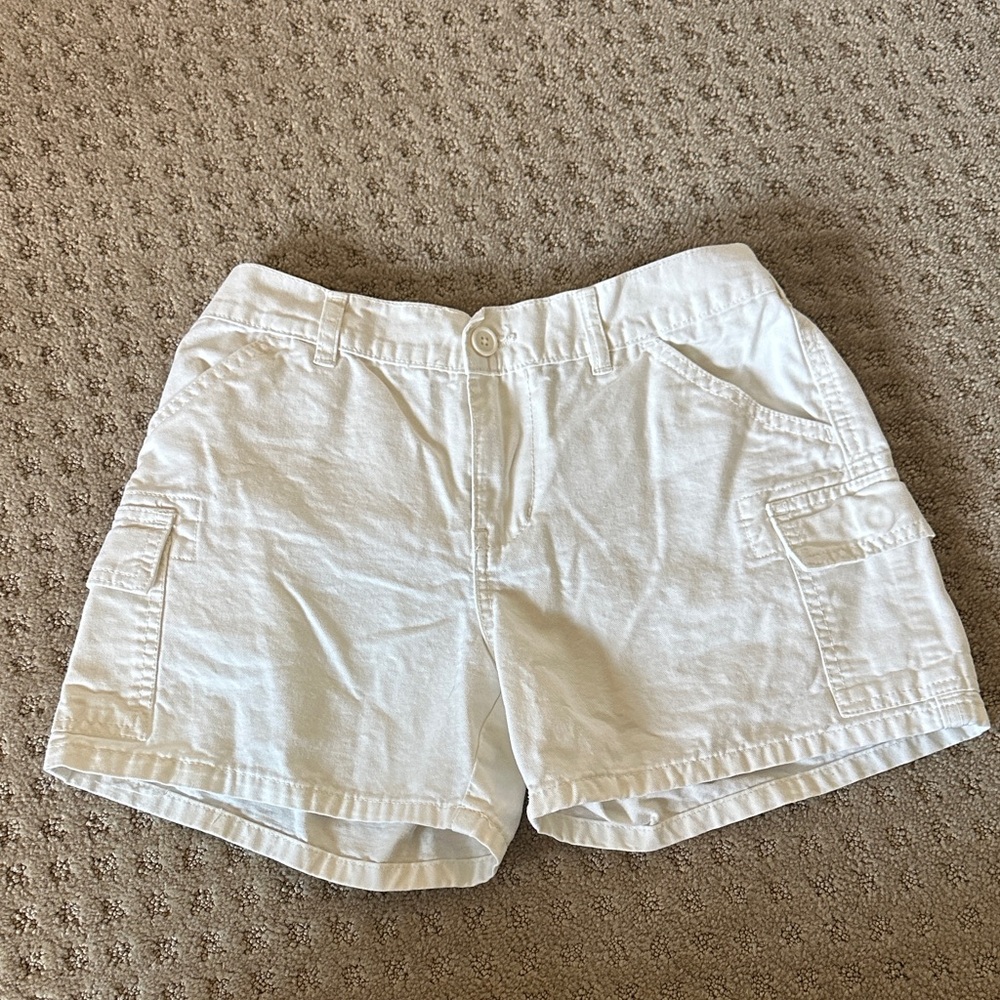 Brandy Melville White Cargo Shorts